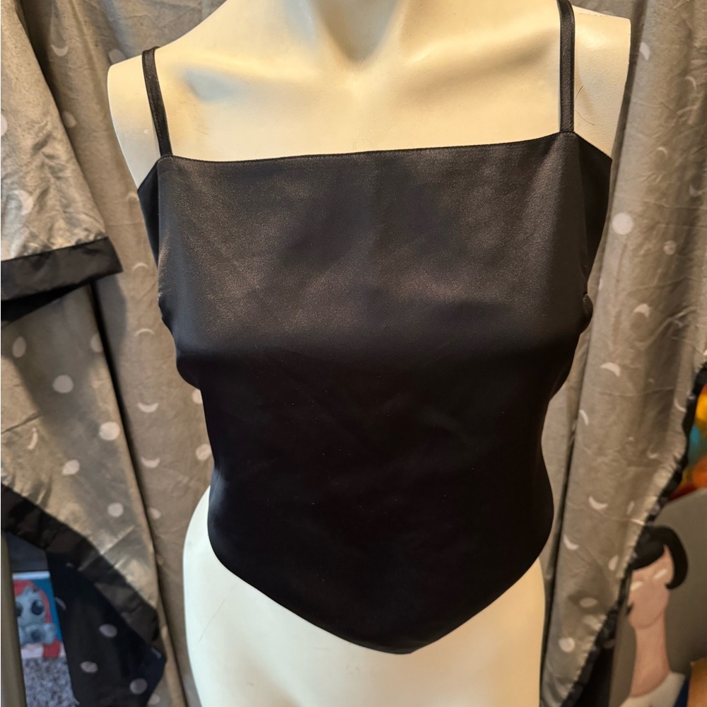 Satin handkerchief crop top. Tie back.